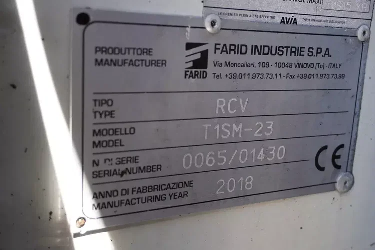 Mercedes Antos 3240 8x2 / HDS Tajfun 5 t / Zabudowa Śmieciarka Farid Industries / 3 osie skrętne zdjęcie 11