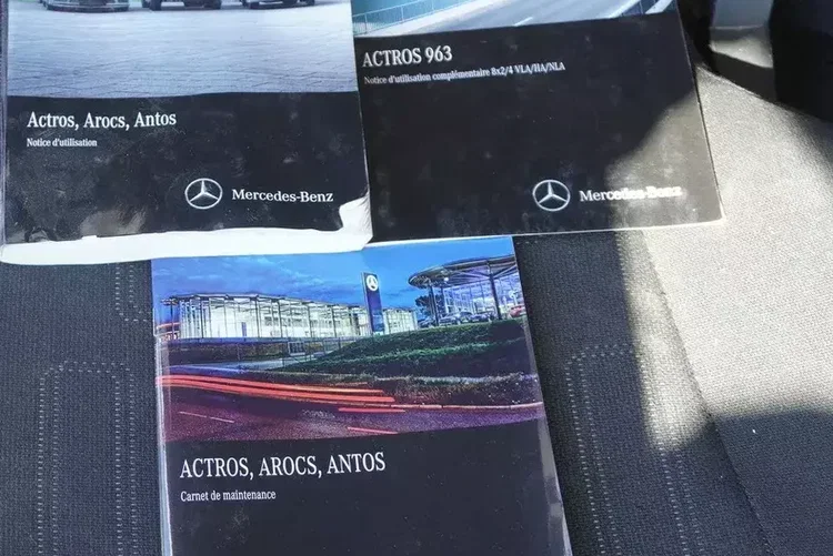 Mercedes Antos 3240 8x2 / HDS Tajfun 5 t / Zabudowa Śmieciarka Farid Industries / 3 osie skrętne zdjęcie 30