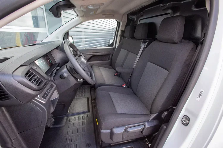 Fiat Scudo L3H1 2.0 AUTOMAT 180KM DŁUGI zdjęcie 8