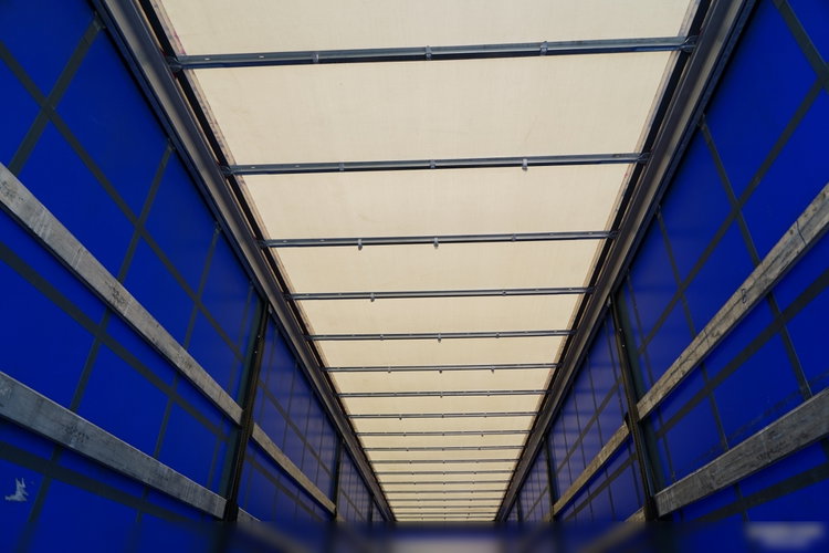 Schwarzmuller / FIRANKA / STANDARD / OŚ PODNOSZONA / KOSZ NA PALETY / OSIE SAF / 2021 zdjęcie 18