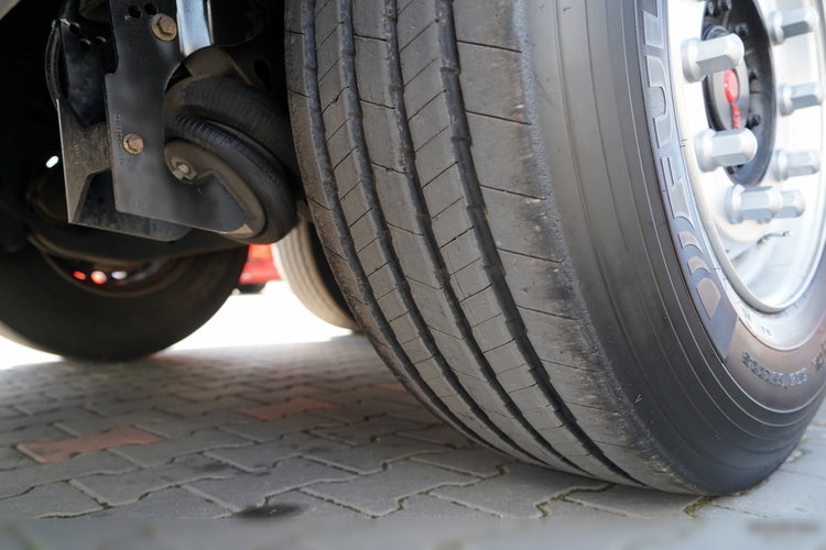 Schwarzmuller / FIRANKA / STANDARD / OŚ PODNOSZONA / KOSZ NA PALETY / OSIE SAF / 2021 zdjęcie 21