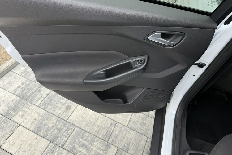 Ford Focus Bardzo zadbany - oryginalny przebieg - 100% bezwypadkowy zdjęcie 26