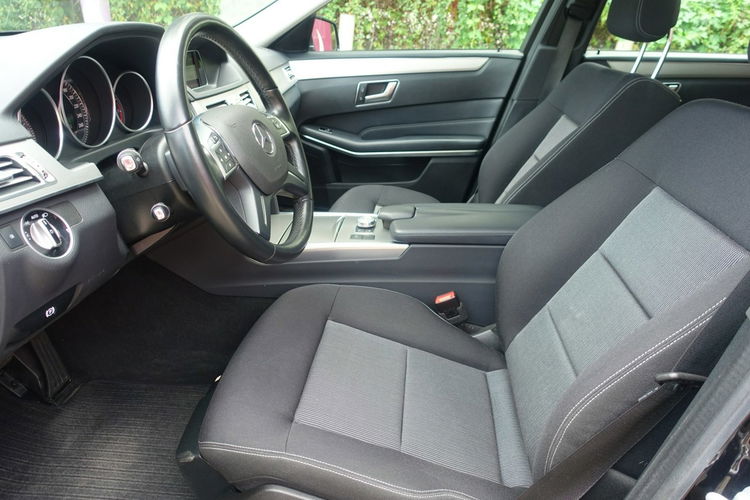 Mercedes E 220 R E Z E R W A C J A zdjęcie 10