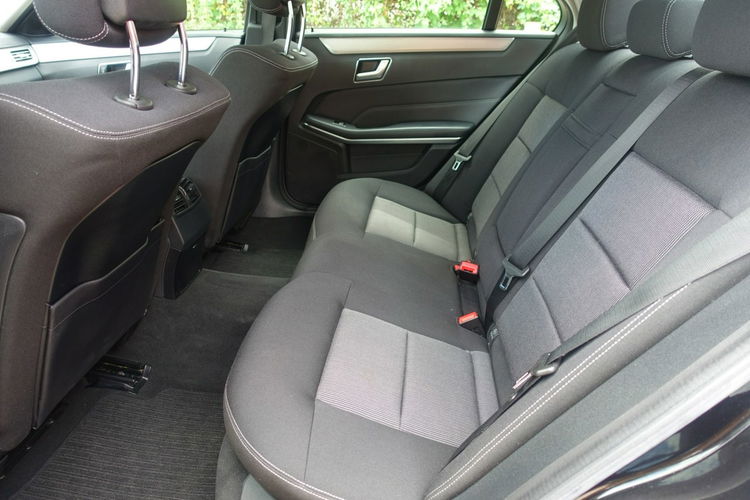 Mercedes E 220 R E Z E R W A C J A zdjęcie 12