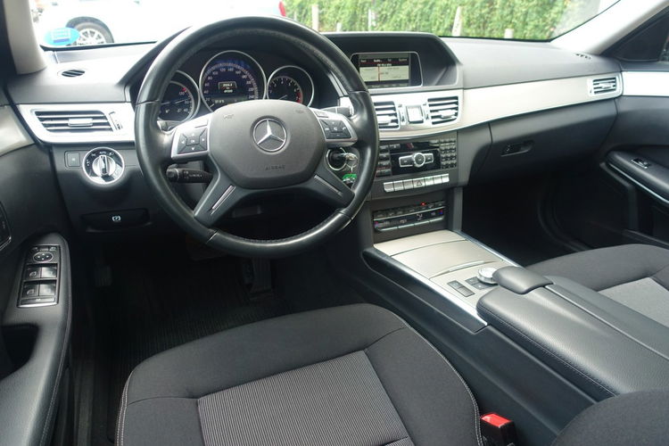Mercedes E 220 R E Z E R W A C J A zdjęcie 19