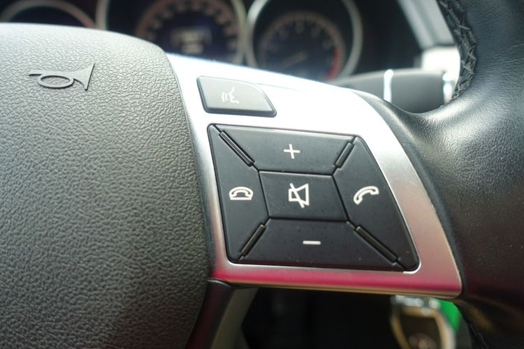 Mercedes E 220 R E Z E R W A C J A zdjęcie 27