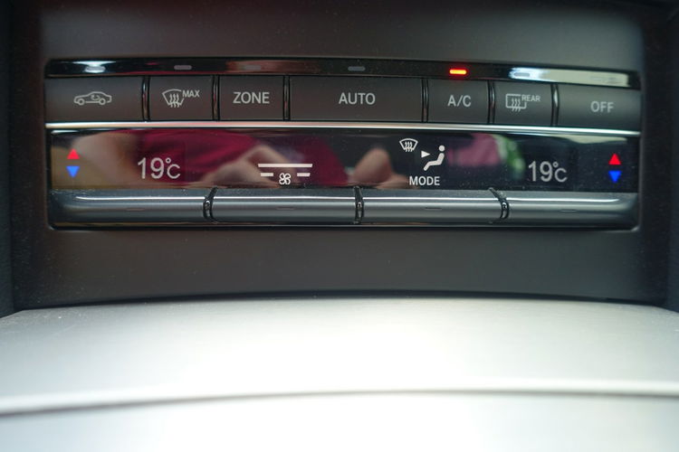 Mercedes E 220 R E Z E R W A C J A zdjęcie 30