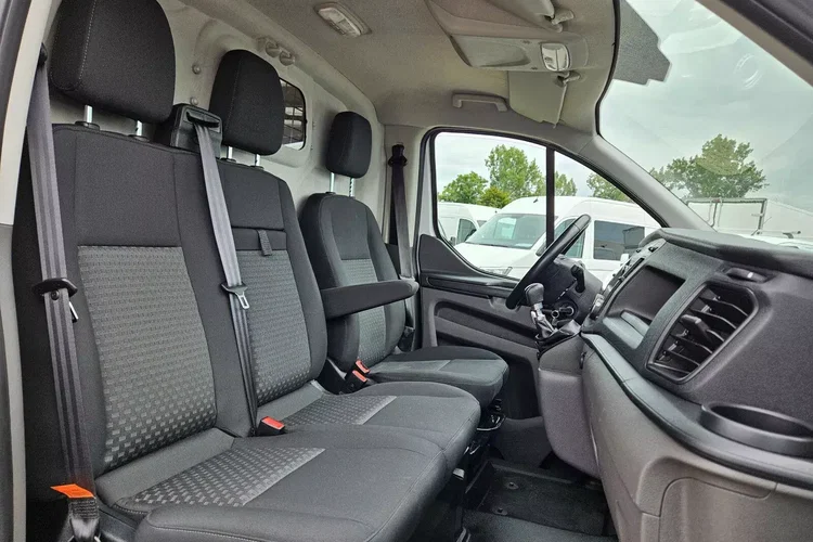 Ford transit-custom L2H1 59900zł NETTO 2.0TdCi/170KM zdjęcie 31