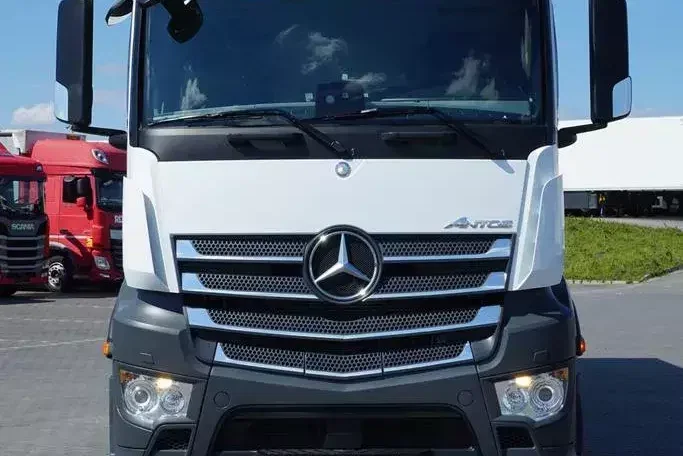 Mercedes / ANTOS / 2545 / EURO 6 / CHŁODNIA + WINDA / 23 PALETY / OŚ SKRĘTNA zdjęcie 14