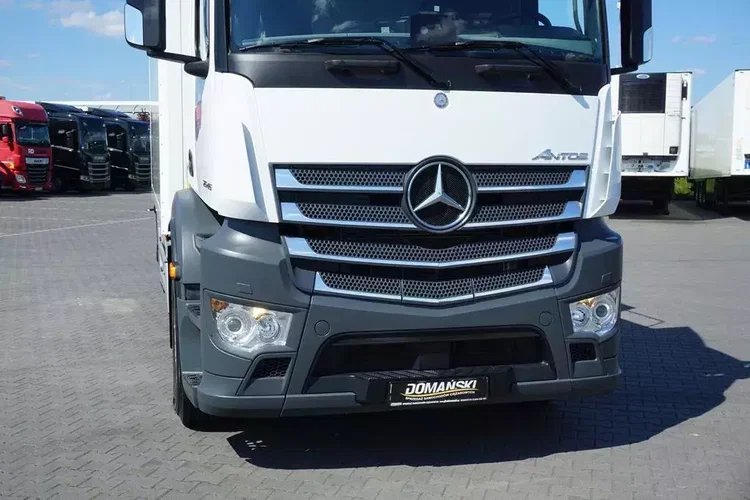 Mercedes / ANTOS / 2545 / EURO 6 / CHŁODNIA + WINDA / 23 PALETY / OŚ SKRĘTNA zdjęcie 28
