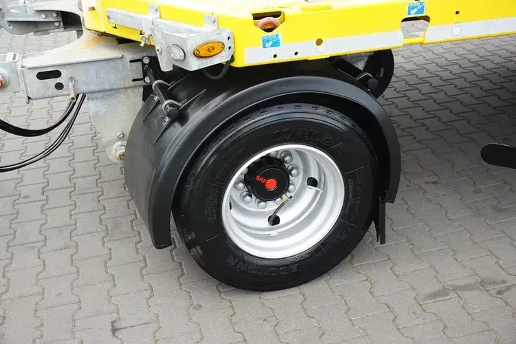 Schwarzmuller / NISKOPODWOZIE / NAJAZDY / 3 OSIE / JAK NOWA zdjęcie 8