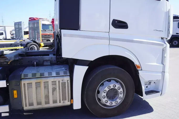 Mercedes Actros 2545 6×2 MP5 / Full ADR / BDF zdjęcie 12