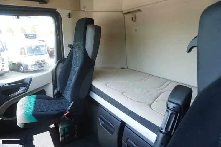 Mercedes Actros 2545 6×2 MP5 / Full ADR / BDF zdjęcie 19