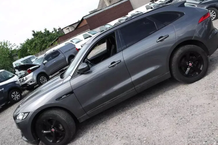 Jaguar f-pace zdjęcie 29