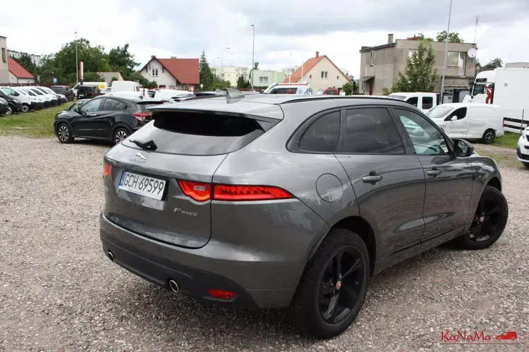 Jaguar f-pace zdjęcie 34