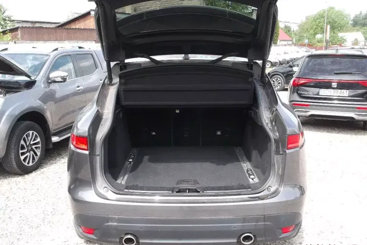 Jaguar f-pace zdjęcie 35