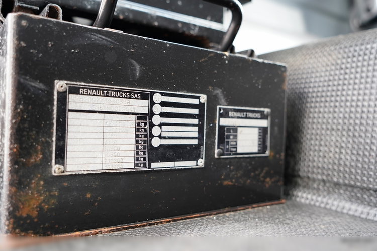 Renault C 430 / 8X4 / BETONOMIESZARKA / GRUSZKA 9 M3 / EURO 6 / OPONY 100% / 2017 ROK zdjęcie 39