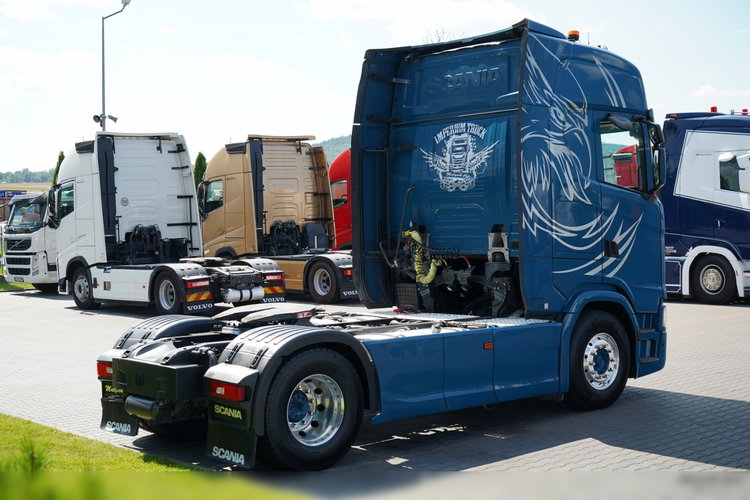 Scania S 500 / RETARDER / KLIMA POSTOJOWA / CAŁA NA PODUSZKACH / OPONY 100% / ALUFELGI / BOGATE WYPOSAŻENIE / SPROWADZONA / PO KONTRAKCIE SERWISOWYM zdjęcie 9