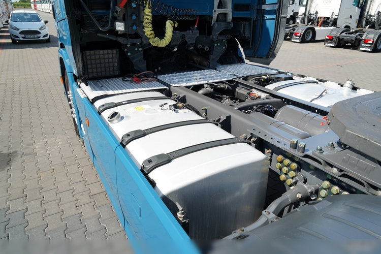 Scania S 500 / RETARDER / KLIMA POSTOJOWA / CAŁA NA PODUSZKACH / OPONY 100% / ALUFELGI / BOGATE WYPOSAŻENIE / SPROWADZONA / PO KONTRAKCIE SERWISOWYM zdjęcie 14