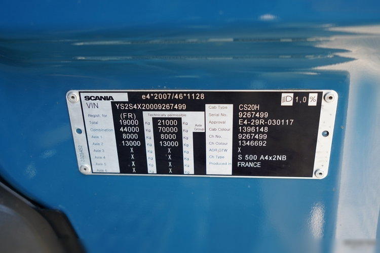 Scania S 500 / RETARDER / KLIMA POSTOJOWA / CAŁA NA PODUSZKACH / OPONY 100% / ALUFELGI / BOGATE WYPOSAŻENIE / SPROWADZONA / PO KONTRAKCIE SERWISOWYM zdjęcie 39