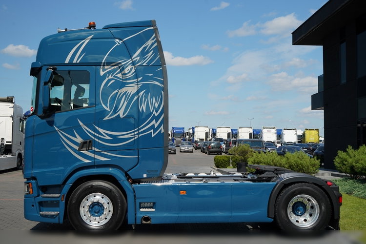 Scania S 500 / RETARDER / KLIMA POSTOJOWA / CAŁA NA PODUSZKACH / OPONY 100% / ALUFELGI / BOGATE WYPOSAŻENIE / SPROWADZONA / PO KONTRAKCIE SERWISOWYM zdjęcie 7