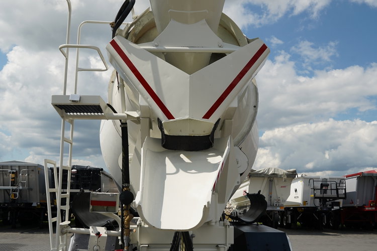 Volvo FMX 410 / 8x4 / GRUSZKA 9m3 / BETONOMIESZARKA / LIEBHERR / ALUFELGI / EURO 6 zdjęcie 13