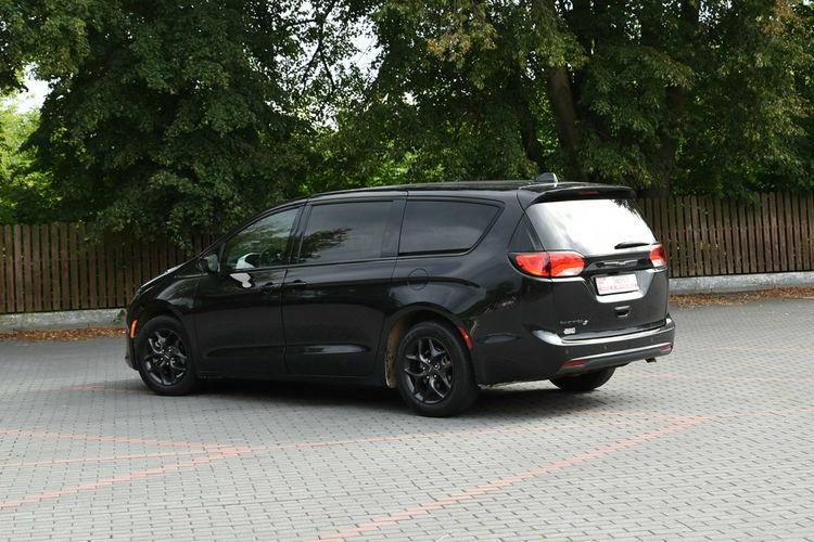 Chrysler Pacifica 3.6 V6 291KM 2019r. Touring Kamera LED zdjęcie 12