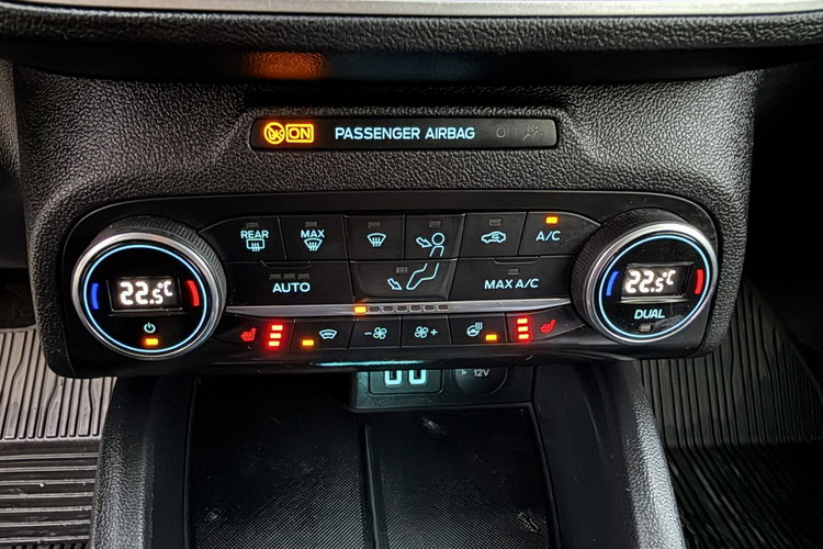 Ford Focus Salon PL. . Dobrze wyposażony zdjęcie 38