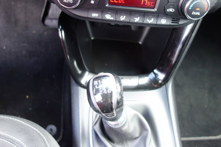 Cee'd Kia Ceed 2018 1.6 benzyna 135km navi kamera przebieg 83tys zdjęcie 14