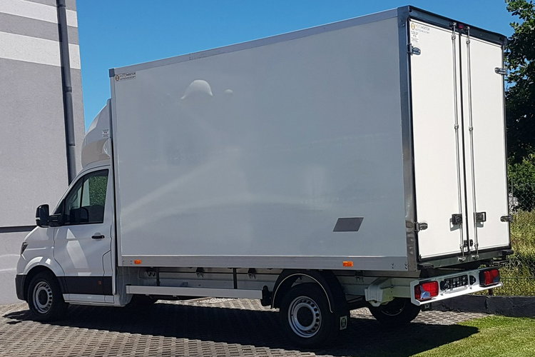 MAN TGE VW CRAFTER 8 EP KONTENER 4.10x2.15x2.32 KLIMA 2.0 TDI KRAJOWY DMC 3500 zdjęcie 3