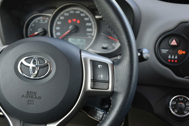 Toyota Yaris 1.4 D-4D 90KM 2014r. Klima Tempomat zdjęcie 20
