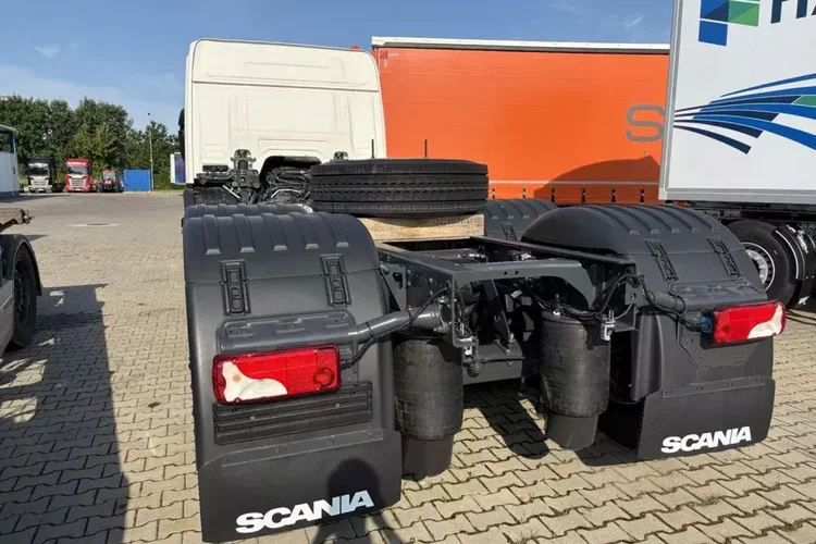 Scania L 340 B6x2 4NB zdjęcie 10