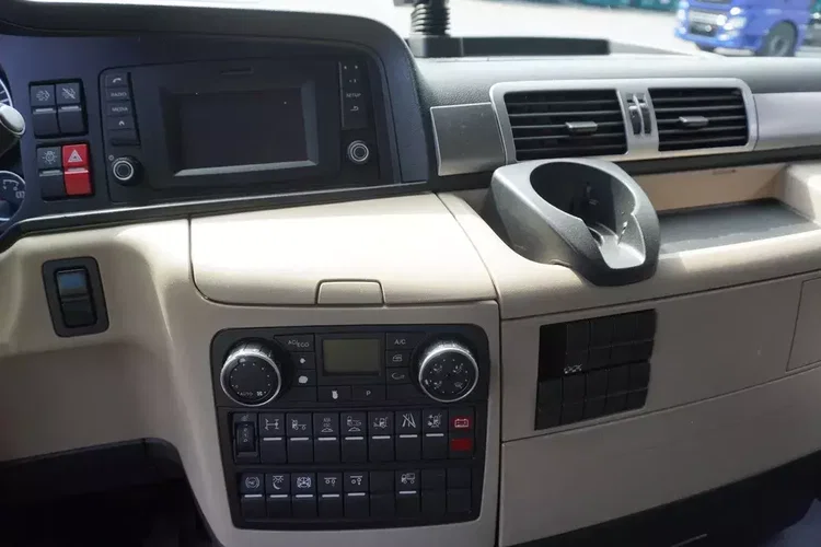 MAN TGS 35.420 8×2 / Rama 6, 5 m / 3 osie skrętne zdjęcie 12