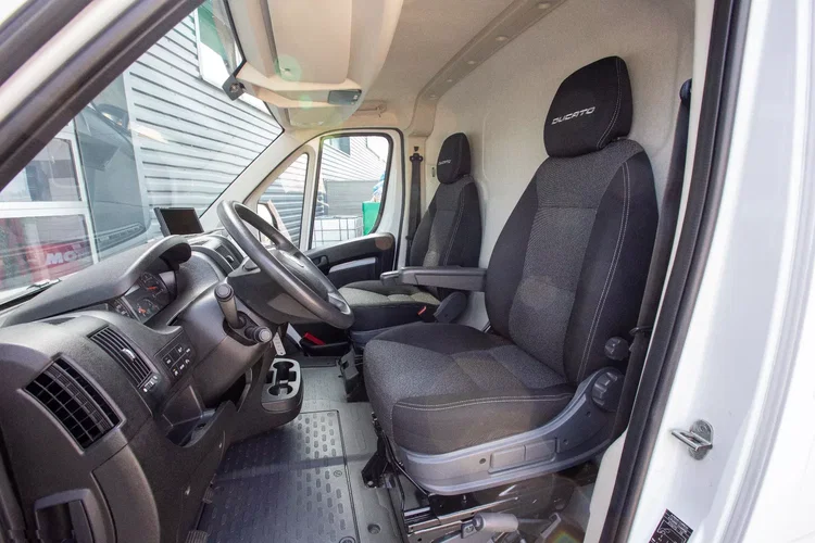 Fiat Ducato L2H1 2.3 NISKI DACH Professional zdjęcie 10