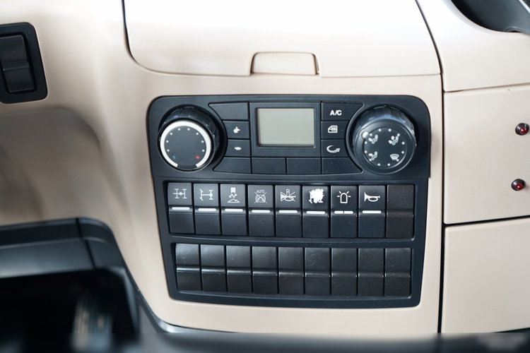 MAN TGS 33.360 / 6x4 / WYWROTKA + HDS HMF 1820 K-RC / wysów 10m / HYDROBURTA / CHWYTAK / NAVI / UAL / SPROWADZONY  zdjęcie 40