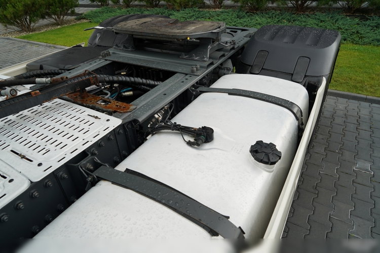 DAF XF 530 / RETARDER / KLIMATYZACJA POSTOJOWA / HYDRAULIKA  / PO KONTRAKCIE SERWISOWYM zdjęcie 12