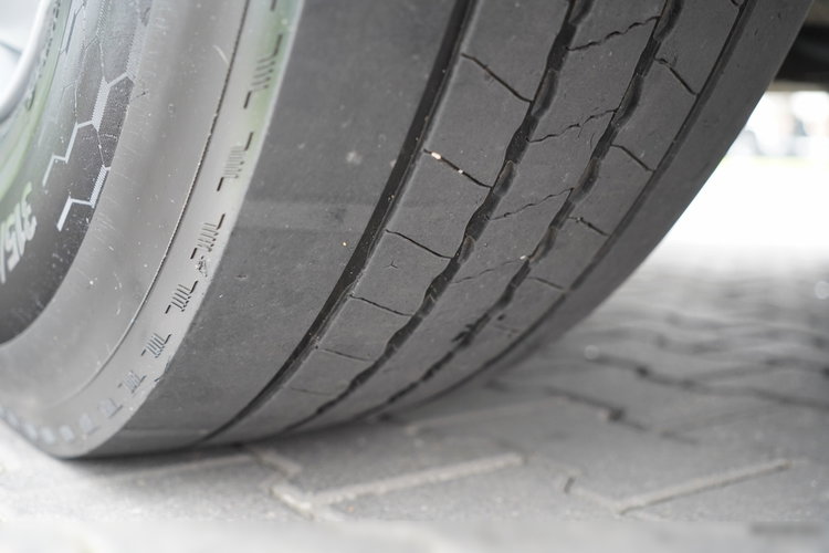 DAF XF 530 / RETARDER / KLIMATYZACJA POSTOJOWA / HYDRAULIKA  / PO KONTRAKCIE SERWISOWYM zdjęcie 18