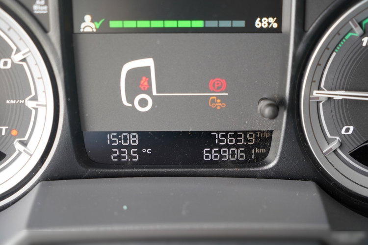 DAF XF 530 / RETARDER / KLIMATYZACJA POSTOJOWA / HYDRAULIKA  / PO KONTRAKCIE SERWISOWYM zdjęcie 37