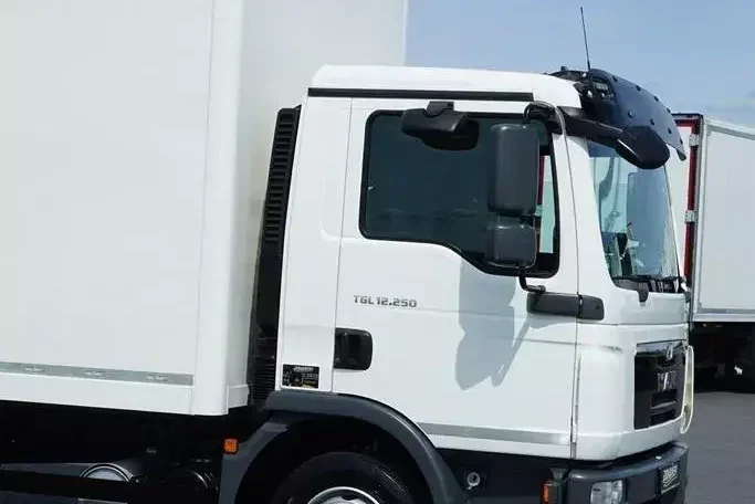 MAN TGL / 12.250 / / KONTENER + WINDA / 14 PALET / ŁAD. 5900 KG zdjęcie 29