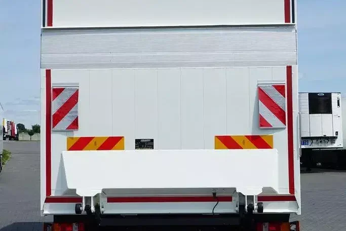 MAN TGL / 12.250 / / KONTENER + WINDA / 14 PALET / ŁAD. 5900 KG zdjęcie 30