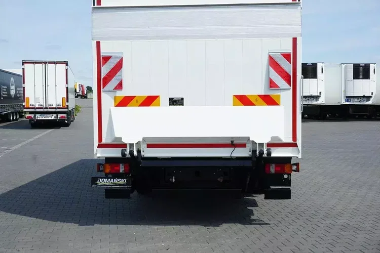 MAN TGL / 12.250 / / KONTENER + WINDA / 14 PALET / ŁAD. 5900 KG zdjęcie 31