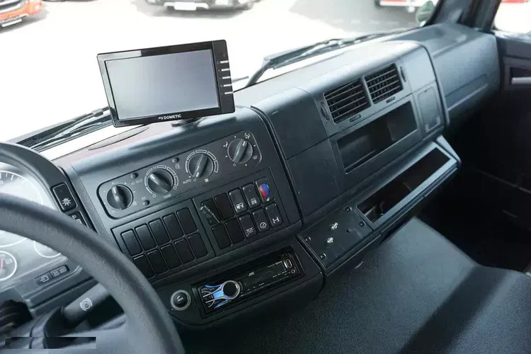 MAN TGL / 12.250 / / KONTENER + WINDA / 14 PALET / ŁAD. 5900 KG zdjęcie 39