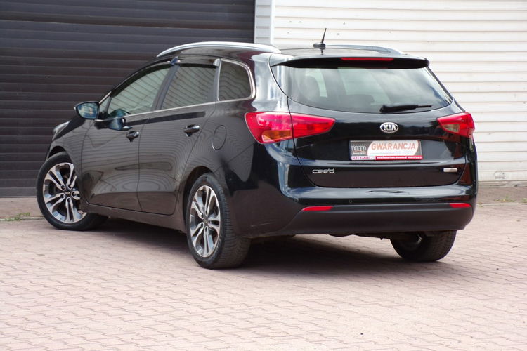 Kia Cee'd Bi Xenon /Solardach /Navi /1.6 /128KM /2014 zdjęcie 14