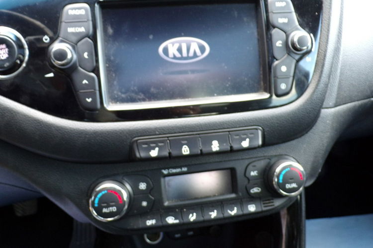 Kia Cee'd Bi Xenon /Solardach /Navi /1.6 /128KM /2014 zdjęcie 19