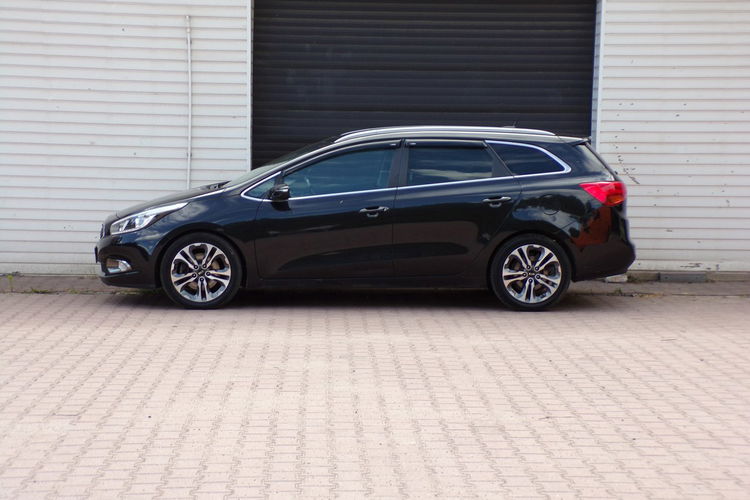 Kia Cee'd Bi Xenon /Solardach /Navi /1.6 /128KM /2014 zdjęcie 7