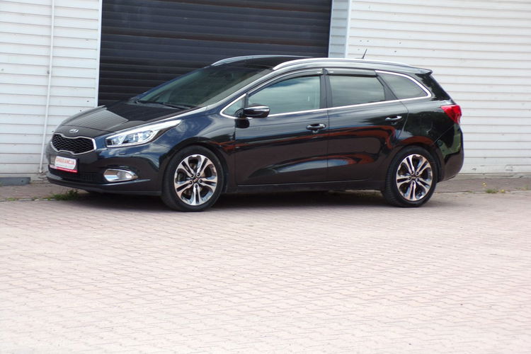 Kia Cee'd Bi Xenon /Solardach /Navi /1.6 /128KM /2014 zdjęcie 8