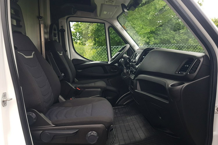 Iveco Daily KONTENER NISKOPODŁOGOWY 4.43x2.23x2.42 SKLEP BAR FOODTRUCK KAMPER AC zdjęcie 20