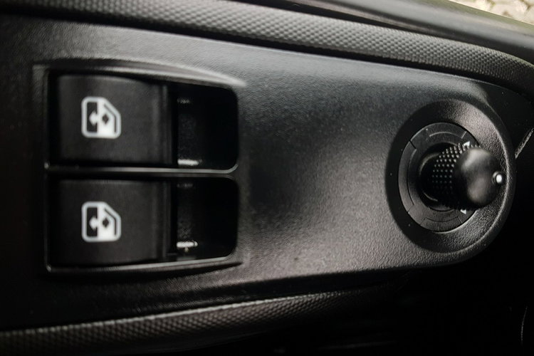 Iveco Daily KONTENER NISKOPODŁOGOWY 4.43x2.23x2.42 SKLEP BAR FOODTRUCK KAMPER AC zdjęcie 9