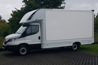 Iveco Daily KONTENER NISKOPODŁOGOWY 4.43x2.23x2.42 SKLEP BAR FOODTRUCK KAMPER AC