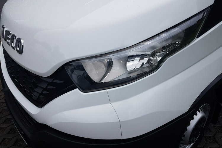 Iveco Daily KONTENER NISKOPODŁOGOWY 4.43x2.23x2.42 SKLEP BAR FOODTRUCK KAMPER AC zdjęcie 31